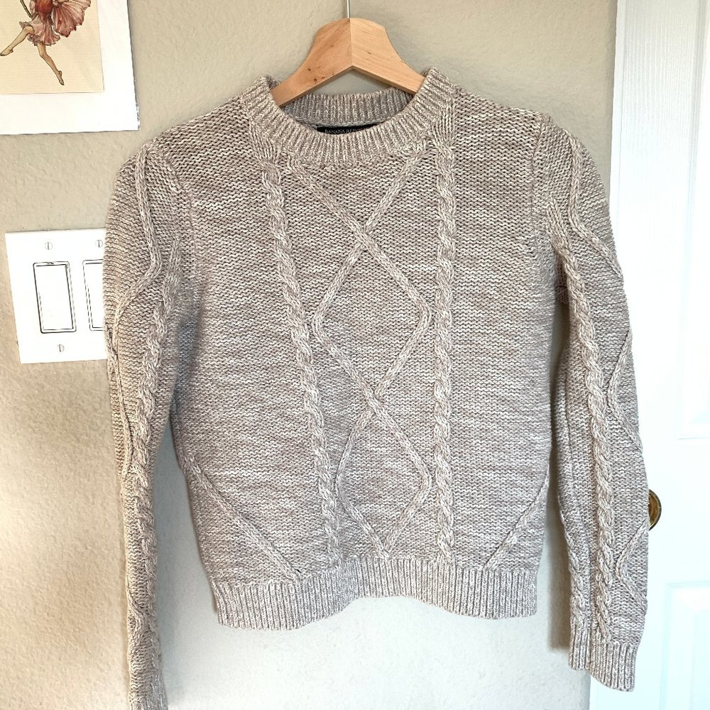 Banana Republic Cable Knit Sweater 100% cotton